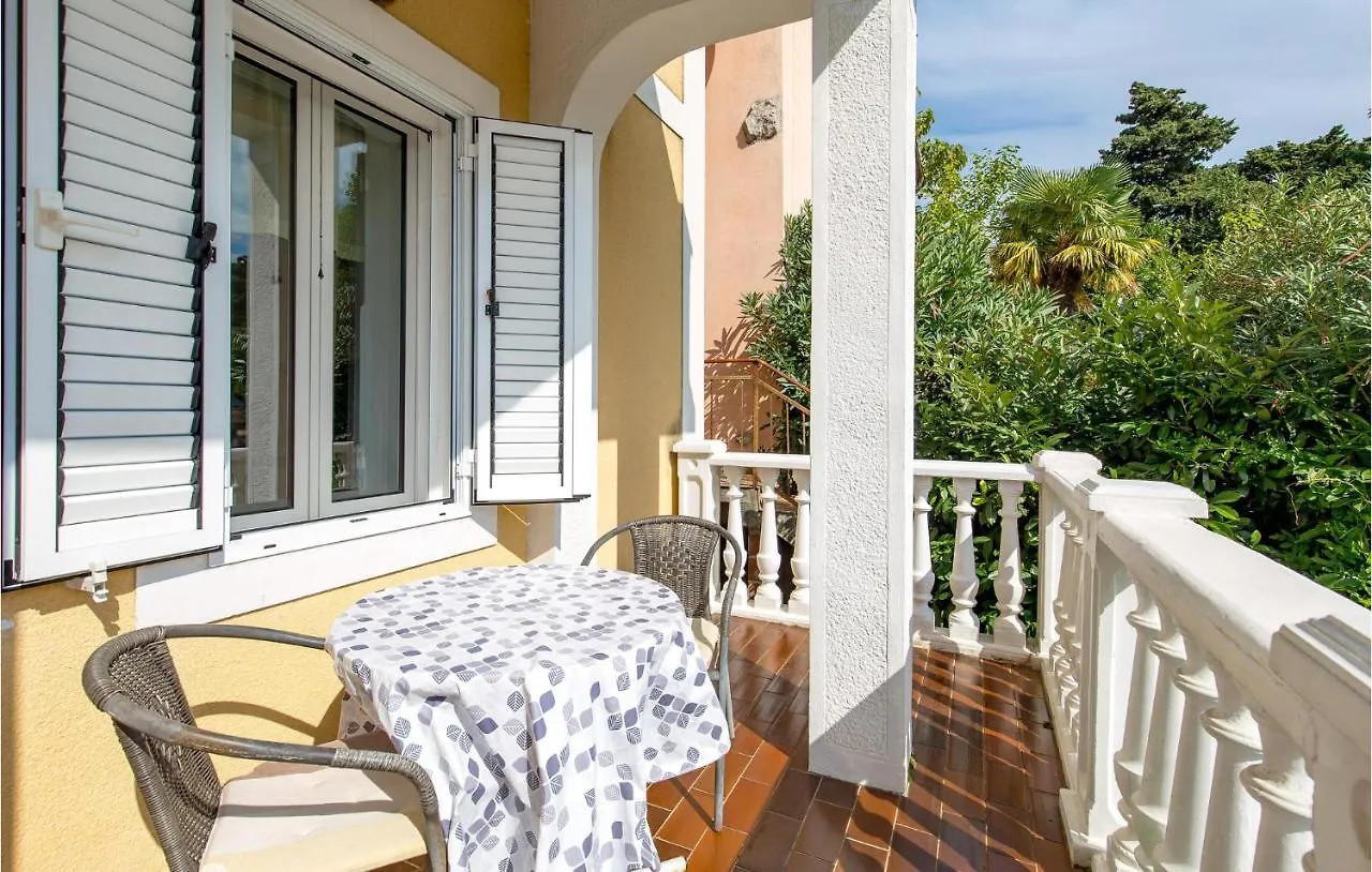 Beautiful Apartment In Omisalj With Kitchen