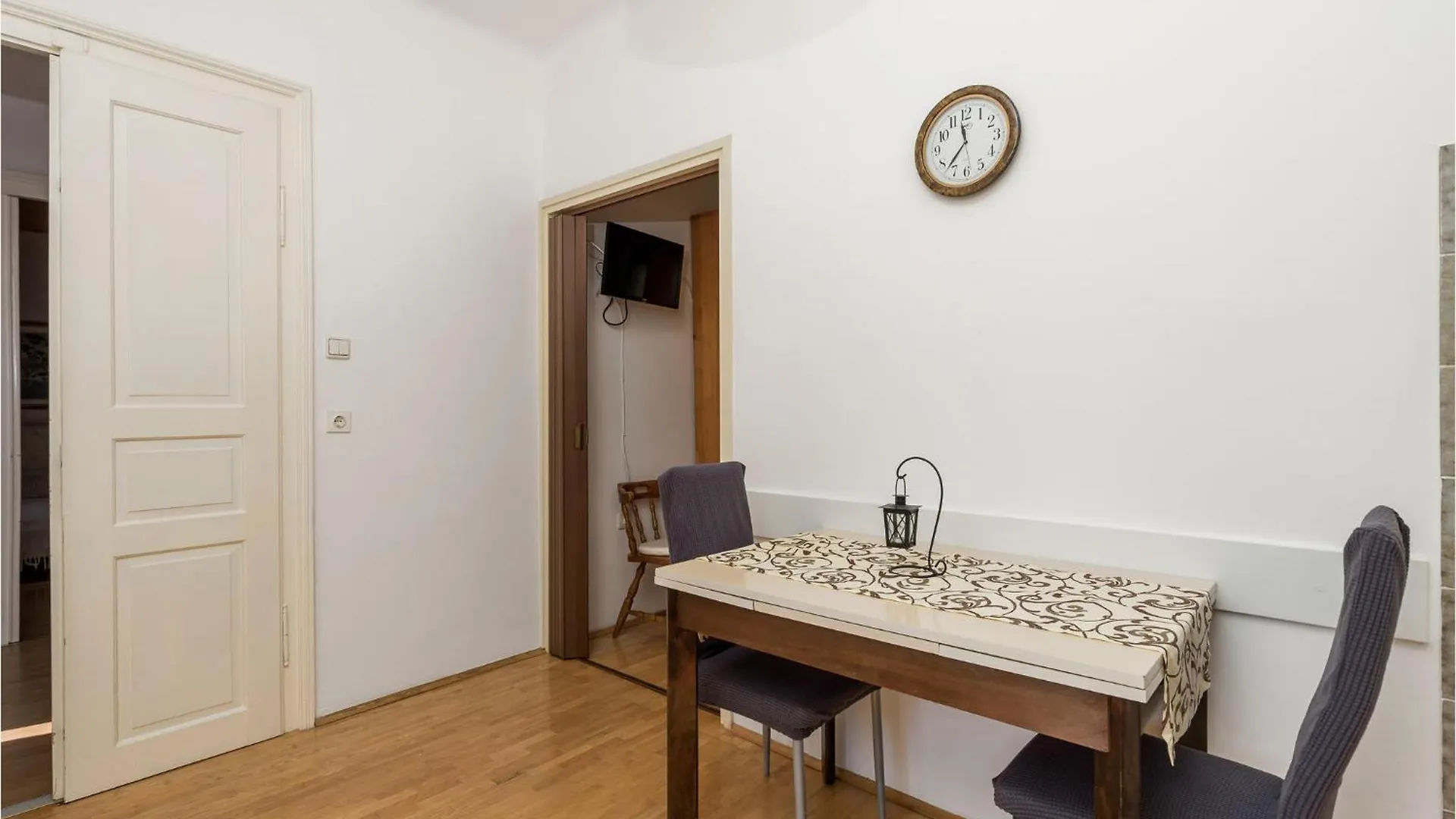 Beautiful Apartment In Omisalj With Kitchen