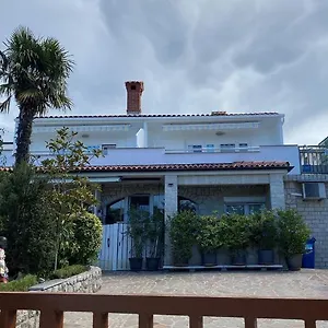  Apartman Sara